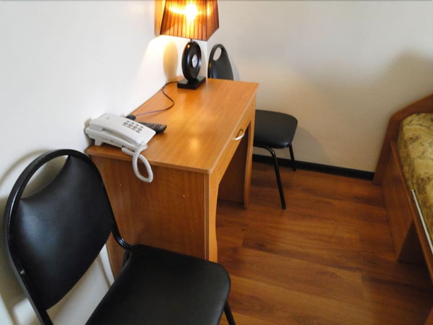Imagen de la habitación del Hotel Raitex. Foto 18