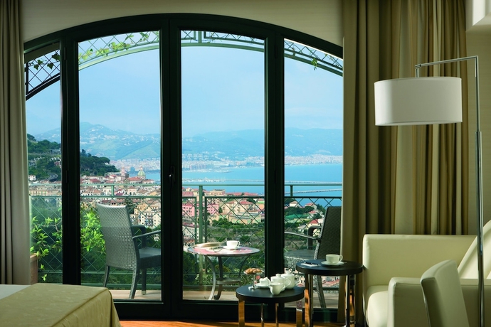 Imagen de la habitación del Hotel Raito. Foto 8