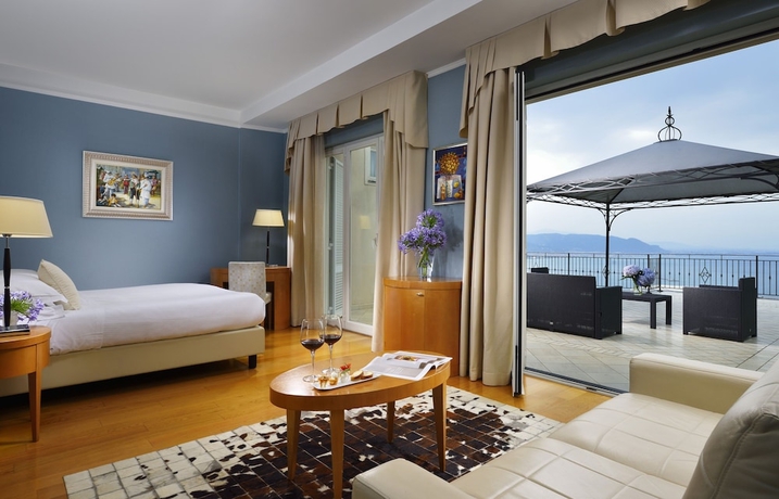 Imagen de la habitación del Hotel Raito. Foto 11