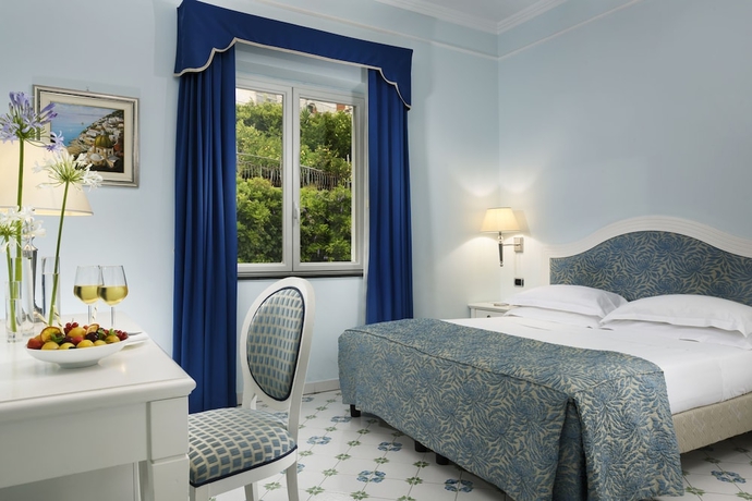 Imagen de la habitación del Hotel Raito. Foto 13