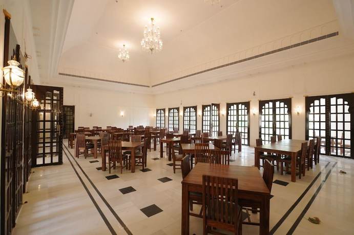 Imagen del bar/restaurante del Hotel Raj Bagh Palace. Foto 5