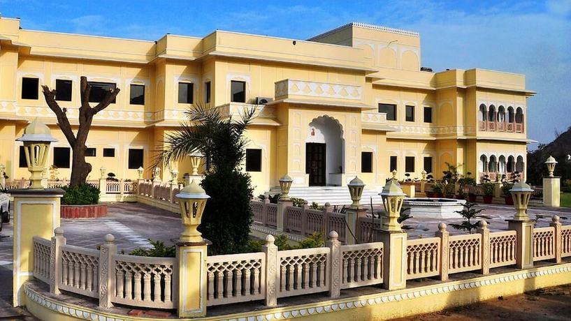 Imagen de los exteriores del Hotel Raj Bagh Palace. Foto 12