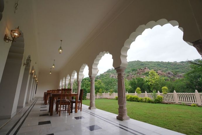 Imagen del bar/restaurante del Hotel Raj Bagh Palace. Foto 6