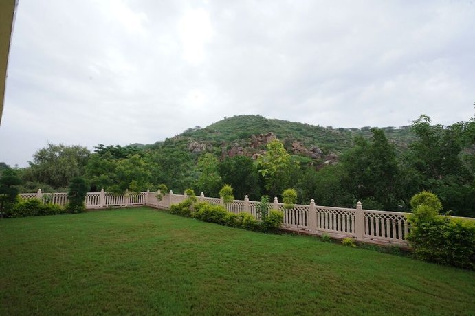 Imagen de los exteriores del Hotel Raj Bagh Palace. Foto 15