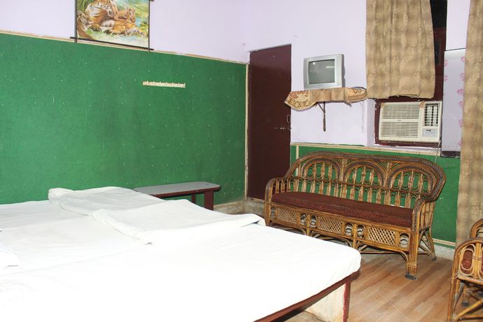 Imagen de la habitación del Hotel Raj Bed and Breakfast. Foto 13