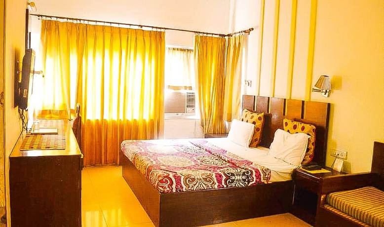 Imagen de la habitación del Hotel Raj Darbar, Amritsar. Foto 5