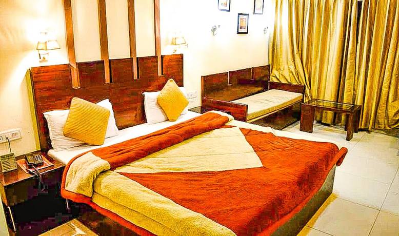 Imagen de la habitación del Hotel Raj Darbar, Amritsar. Foto 7