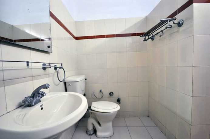 Imagen de la habitación del Hotel Raj Darbar, Amritsar. Foto 12