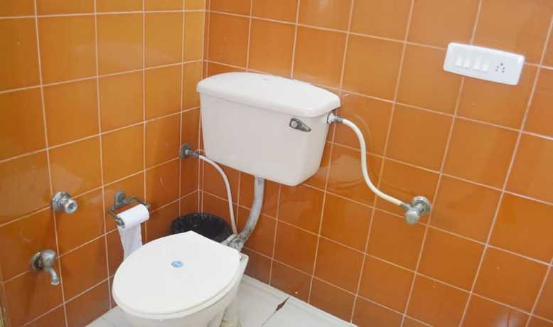 Imagen de la habitación del Hotel Raj Darbar, Amritsar. Foto 13