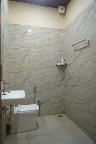 Imagen de la habitación del Hotel Raj Kamal and Garden. Foto 10