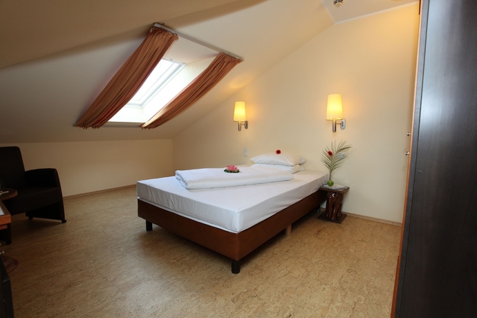Imagen de la habitación del Hotel Raj Mahal, Castrop-Rauxel. Foto 10