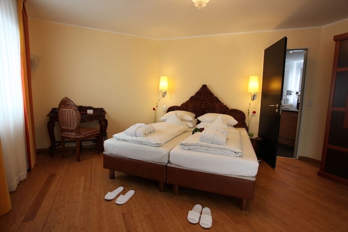 Imagen de la habitación del Hotel Raj Mahal. Foto 1