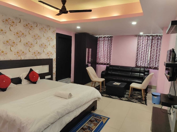 Imagen de la habitación del Hotel Raj Mahal Rooms and Banquet Hall. Foto 2