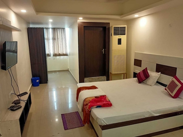 Imagen general del Hotel Raj Mahal Rooms and Banquet Hall. Foto 1