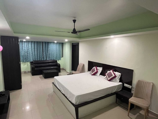Imagen de la habitación del Hotel Raj Mahal Rooms and Banquet Hall. Foto 6