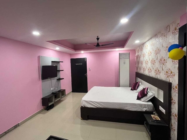 Imagen de la habitación del Hotel Raj Mahal Rooms and Banquet Hall. Foto 11