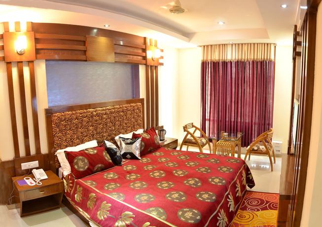 Imagen de la habitación del Hotel Raj Mandir. Foto 6