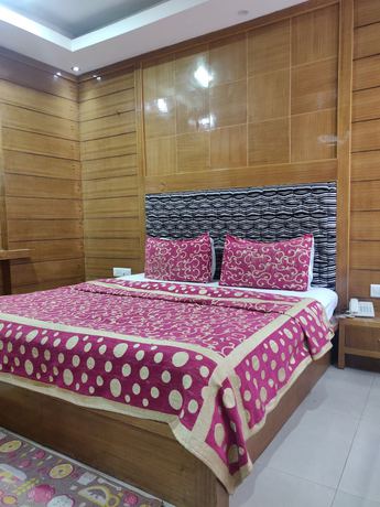 Imagen de la habitación del Hotel Raj Mandir. Foto 10