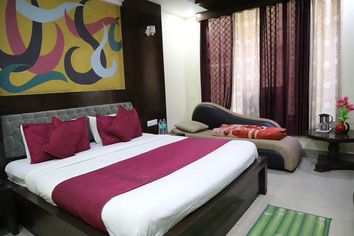 Imagen de la habitación del Hotel Raj Mandir. Foto 12