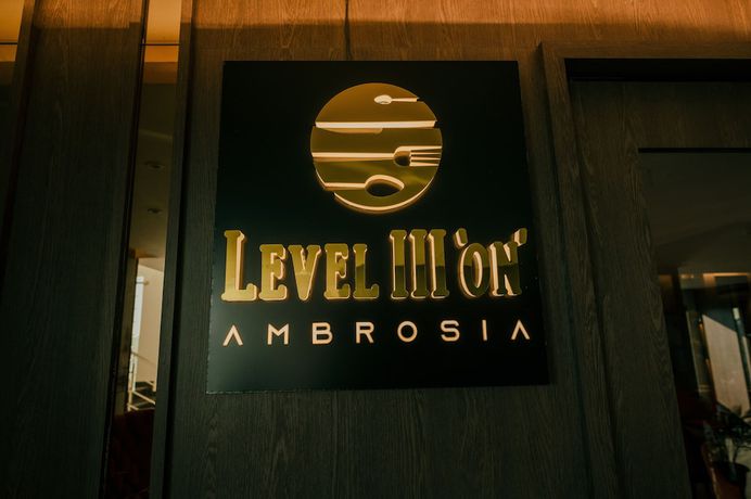 Imagen del bar/restaurante del Hotel Raj Meridian. Foto 4