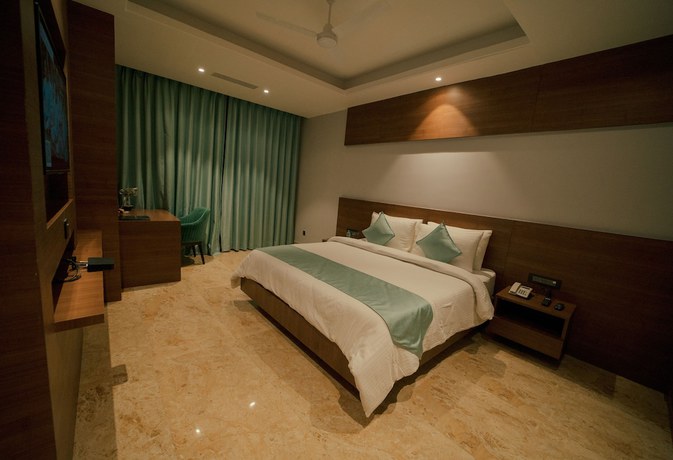 Imagen de la habitación del Hotel Raj Meridian. Foto 8