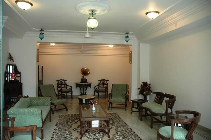 Imagen de los interiores del Hotel Raj Niwas. Foto 20
