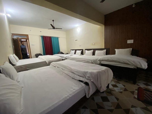 Imagen de la habitación del Hotel Raj Palace, Badrinath. Foto 8