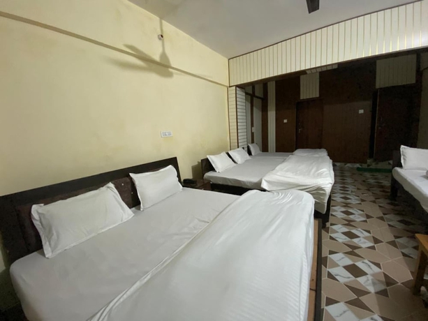 Imagen de la habitación del Hotel Raj Palace, Badrinath. Foto 16