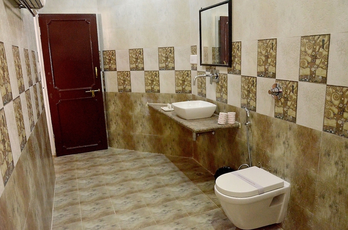 Imagen de la habitación del Hotel Raj Palace Resort. Foto 10