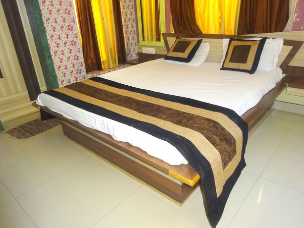 Imagen de la habitación del Hotel Raj Palace by Sky Stays. Foto 5