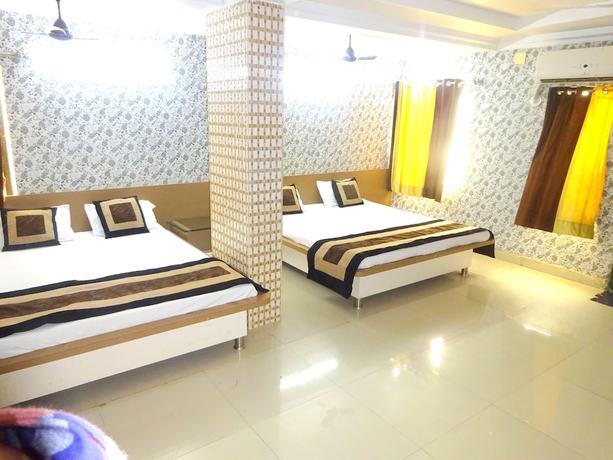 Imagen de la habitación del Hotel Raj Palace by Sky Stays. Foto 9