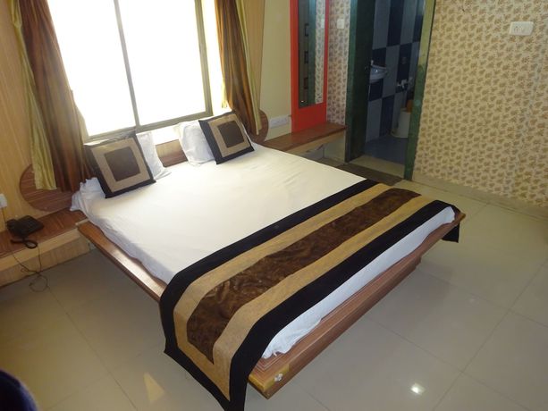 Imagen de la habitación del Hotel Raj Palace by Sky Stays. Foto 10