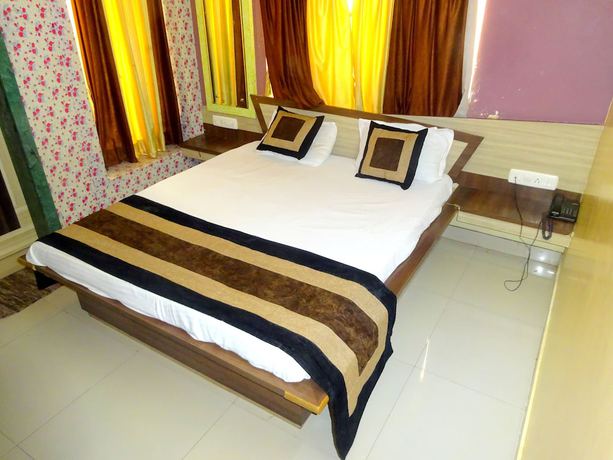 Imagen de la habitación del Hotel Raj Palace by Sky Stays. Foto 13