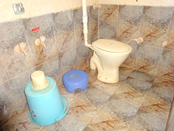 Imagen de la habitación del Hotel Raj Palace by Sky Stays. Foto 15