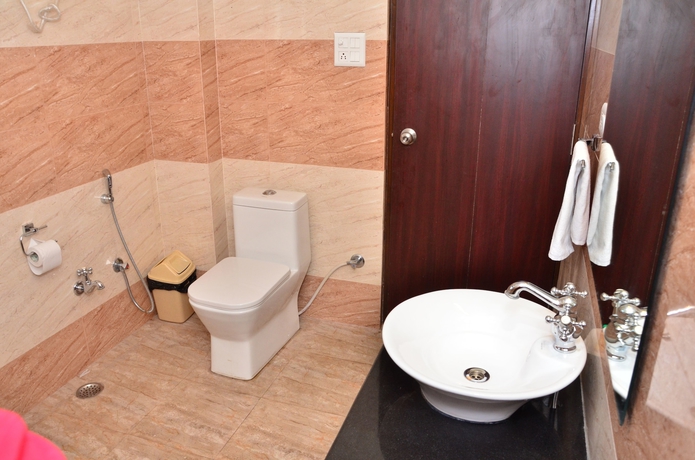 Imagen de la habitación del Hotel Raj Regency. Foto 16