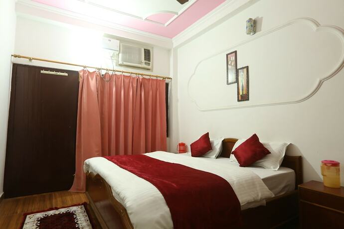 Imagen de la habitación del Hotel Raj Resort, Rishikesh. Foto 13