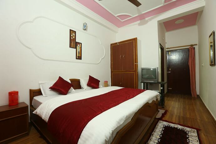Imagen de la habitación del Hotel Raj Resort, Rishikesh. Foto 14