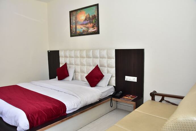 Imagen general del Hotel Raj Resort, Rishikesh. Foto 7