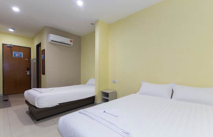 Imagen de la habitación del Hotel Raja Bot. Foto 5