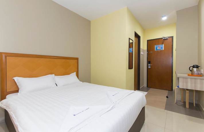 Imagen de la habitación del Hotel Raja Bot. Foto 9