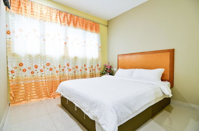 Imagen de la habitación del Hotel Raja Bot. Foto 11