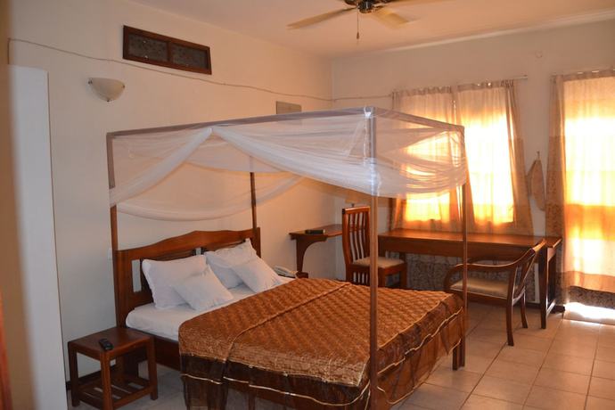 Imagen de la habitación del Hotel Raja Excelsior. Foto 9