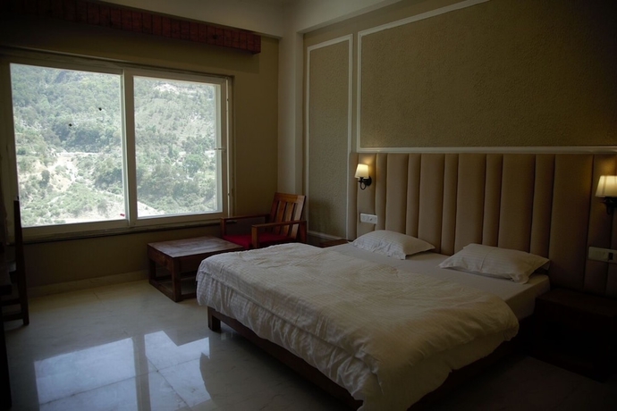 Imagen de la habitación del Hotel Raja Jis. Foto 6