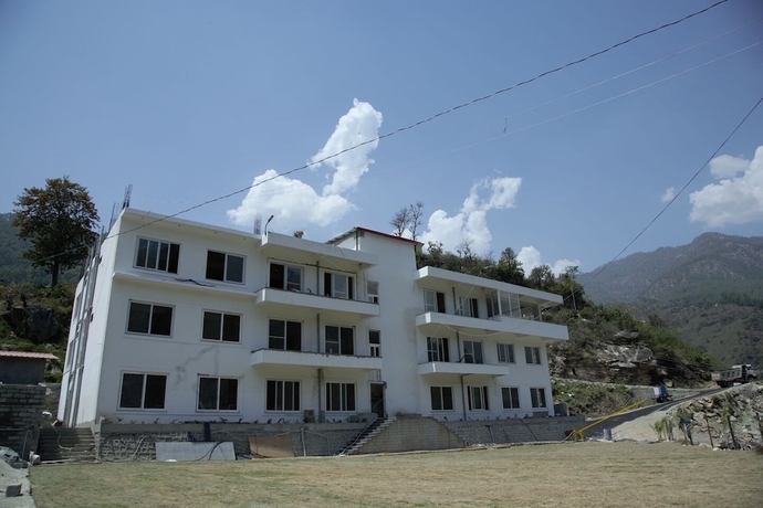 Imagen general del Hotel Raja Jis. Foto 1