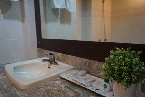 Imagen de la habitación del Hotel Rajah. Foto 4