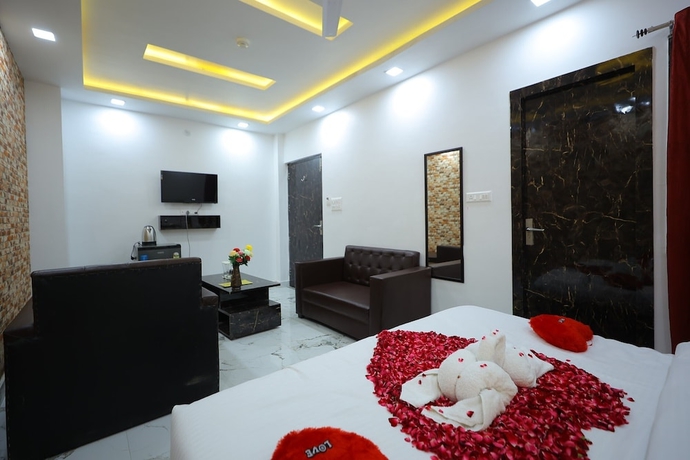 Imagen de la habitación del Hotel Rajani. Foto 9