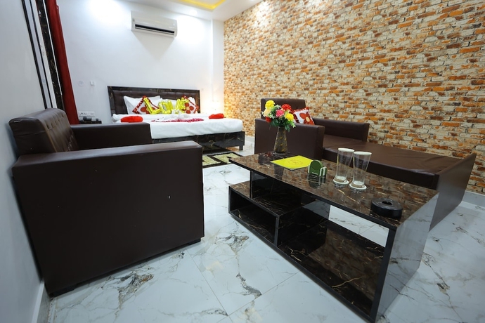 Imagen de la habitación del Hotel Rajani. Foto 10