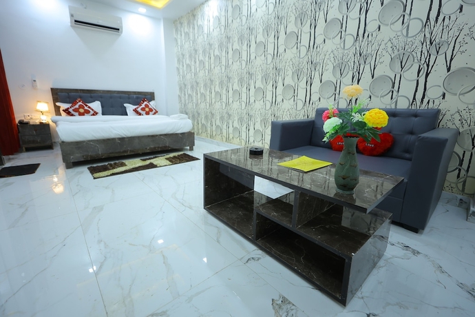 Imagen de los interiores del Hotel Rajani. Foto 18
