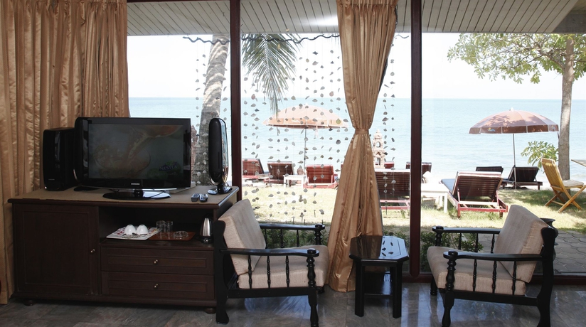 Imagen de los interiores del Hotel Rajapruek Samui Resort. Foto 16