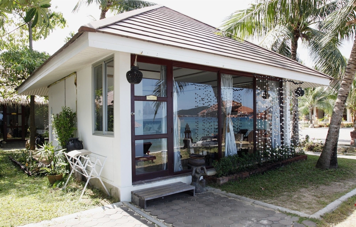 Imagen de los exteriores del Hotel Rajapruek Samui Resort. Foto 12